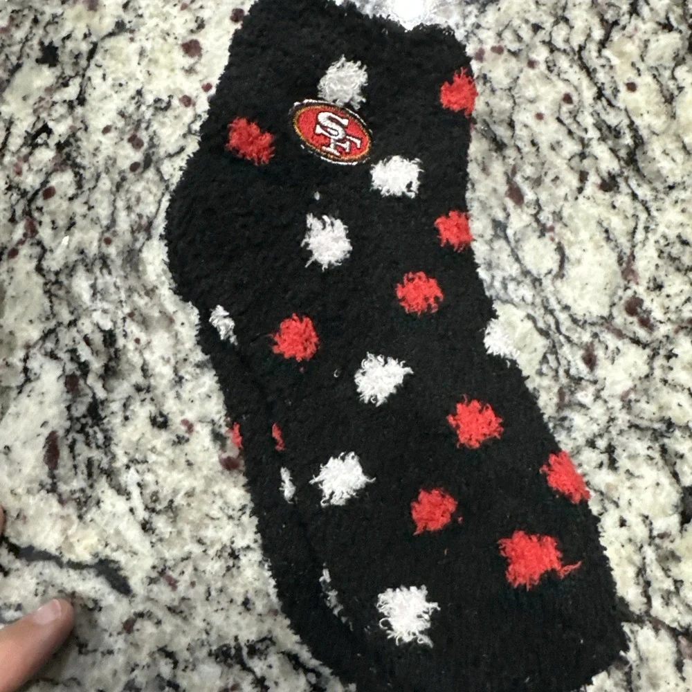3 Pair San Francisco 49ers footies super soft‎ NFL Embroidered Socks